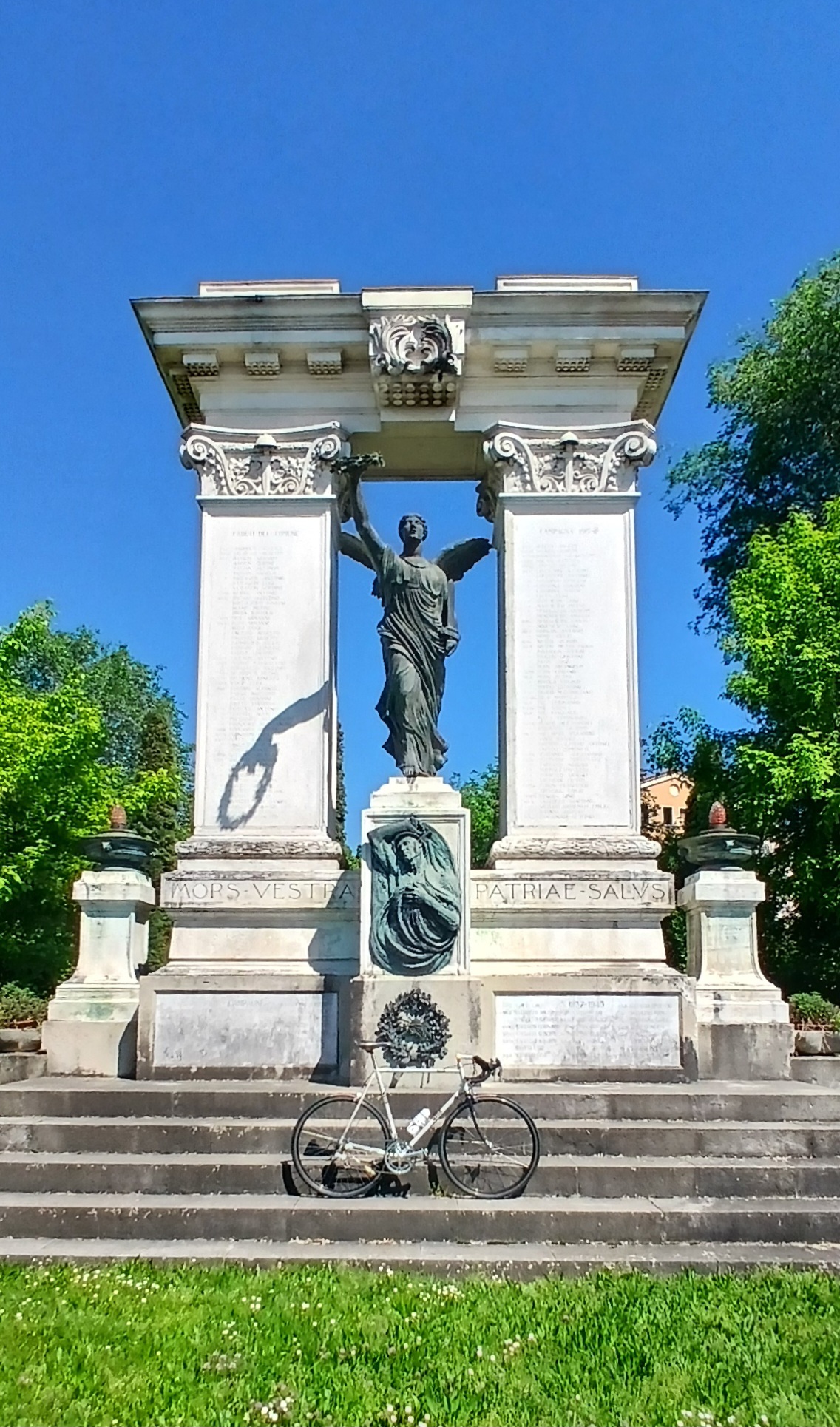 1000176190.jpg