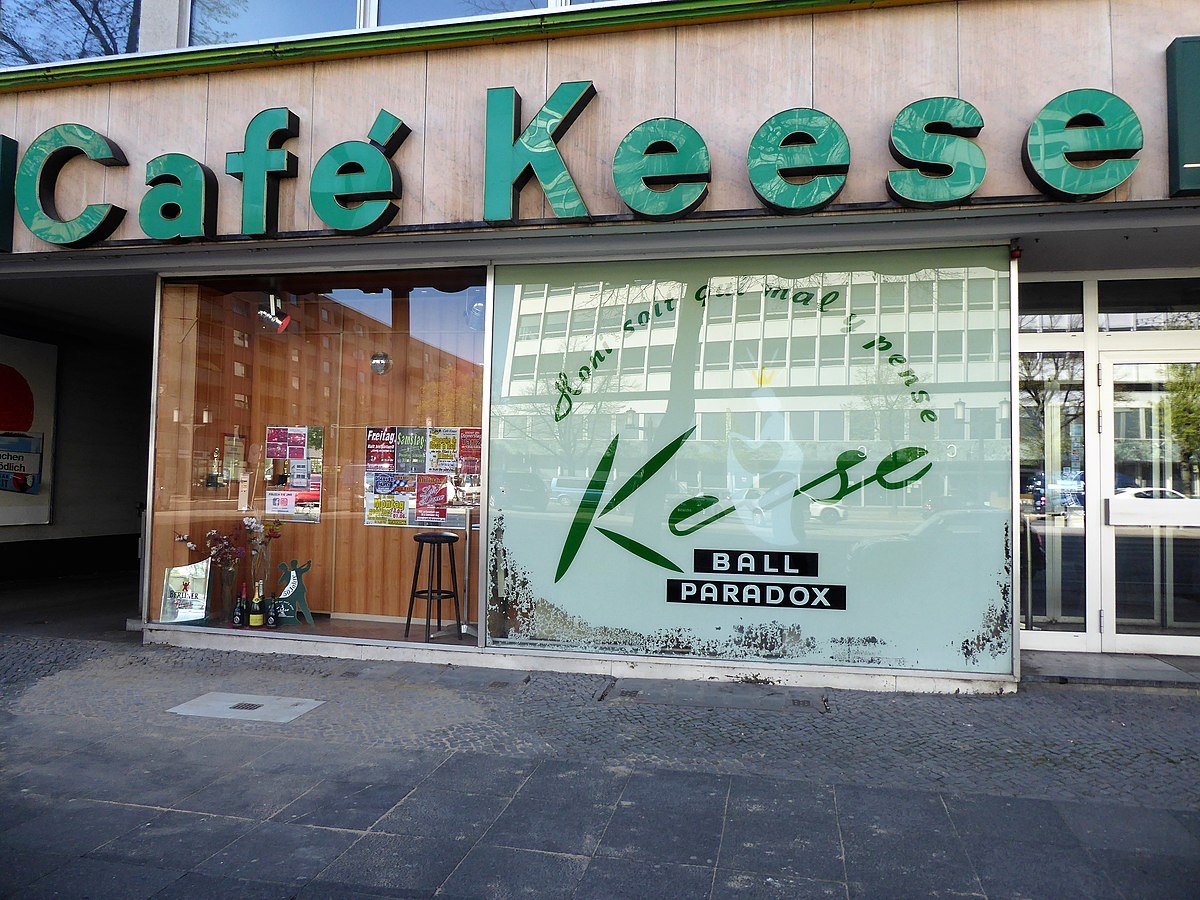 1200px-Charlottenburg_Bismarckstraße_Café_Keese-002.jpg