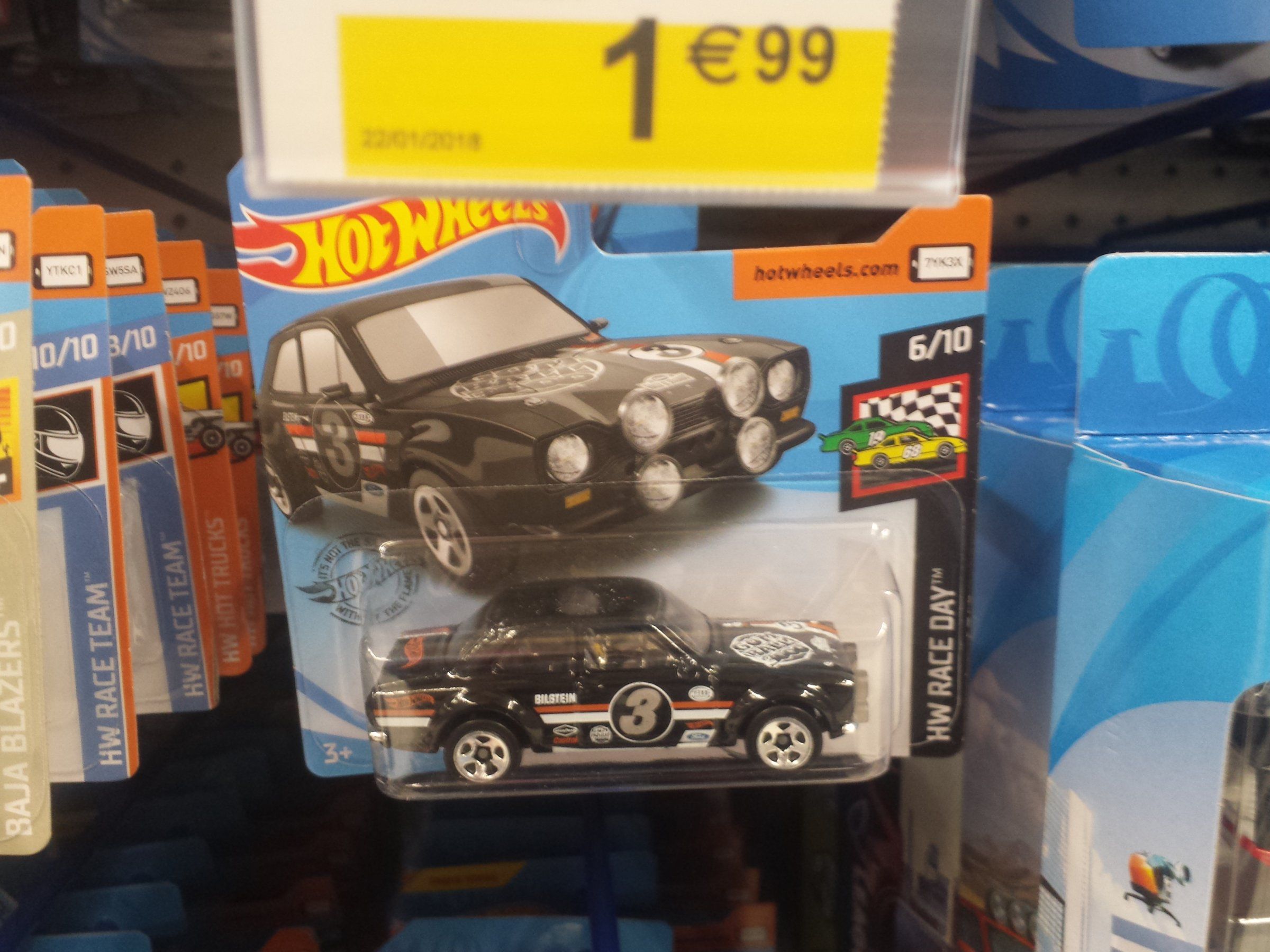 698016