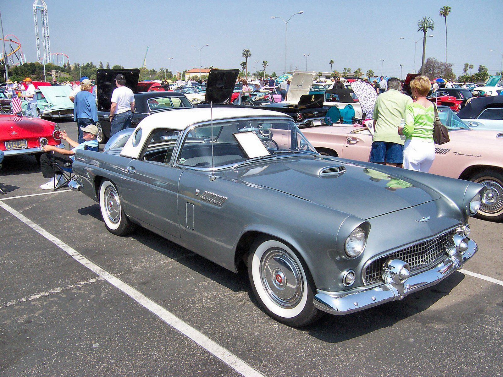 1956_Ford_Thunderbird.jpg