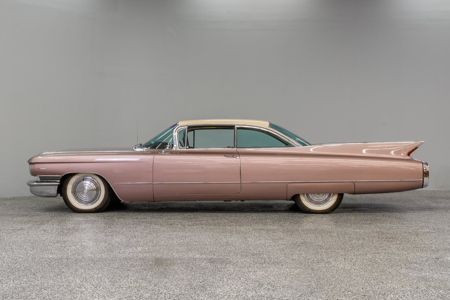 1960-Cadillac-Coupe-DeVille-Persian-Sand-001.jpeg