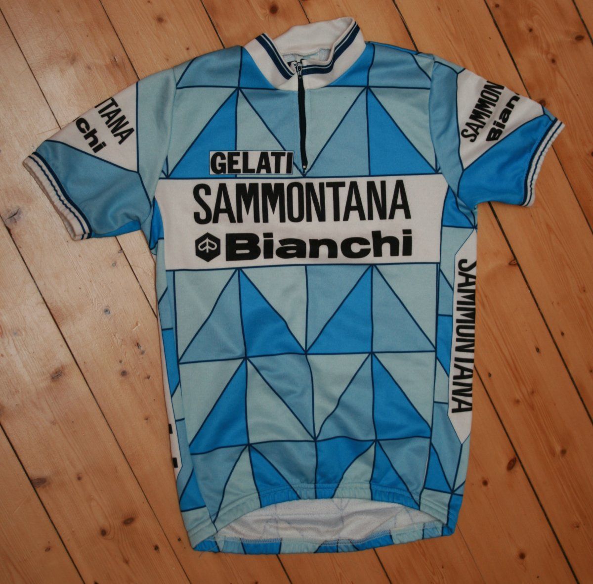 1985-86Sammontanavorne.JPG