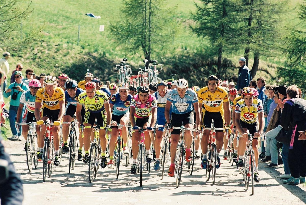 1991_Giro_d'Italia_Stage_13_Savigliano-Sestriere.jpg