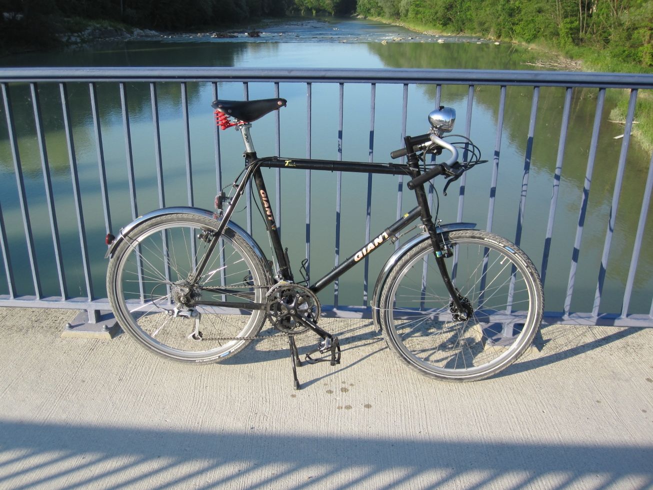 2012-06-16 15a Isarrunde mit  GIANT Track.jpg