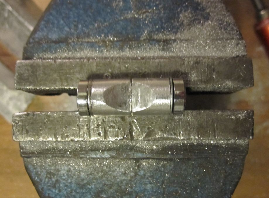 2013-11-22 08a Titan Sattelklemmstücke.jpg