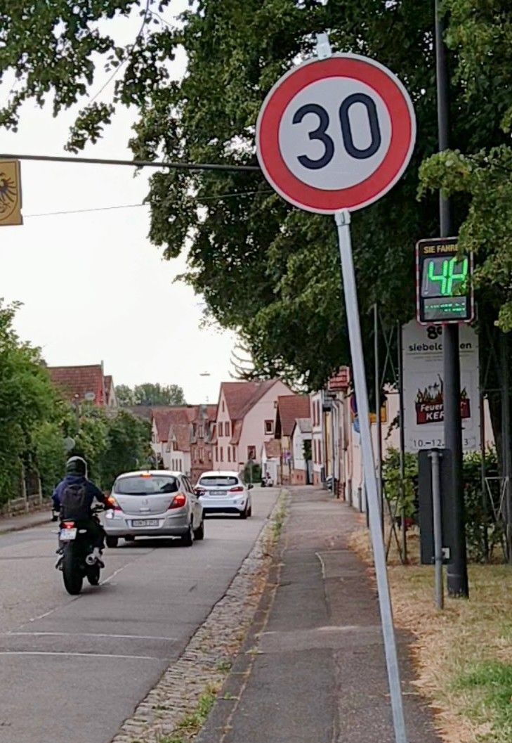 48erSmilie1.jpg