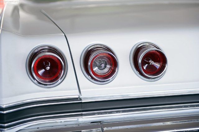 65-Chevy-Impala-SS_DV_14-RS-011.jpg