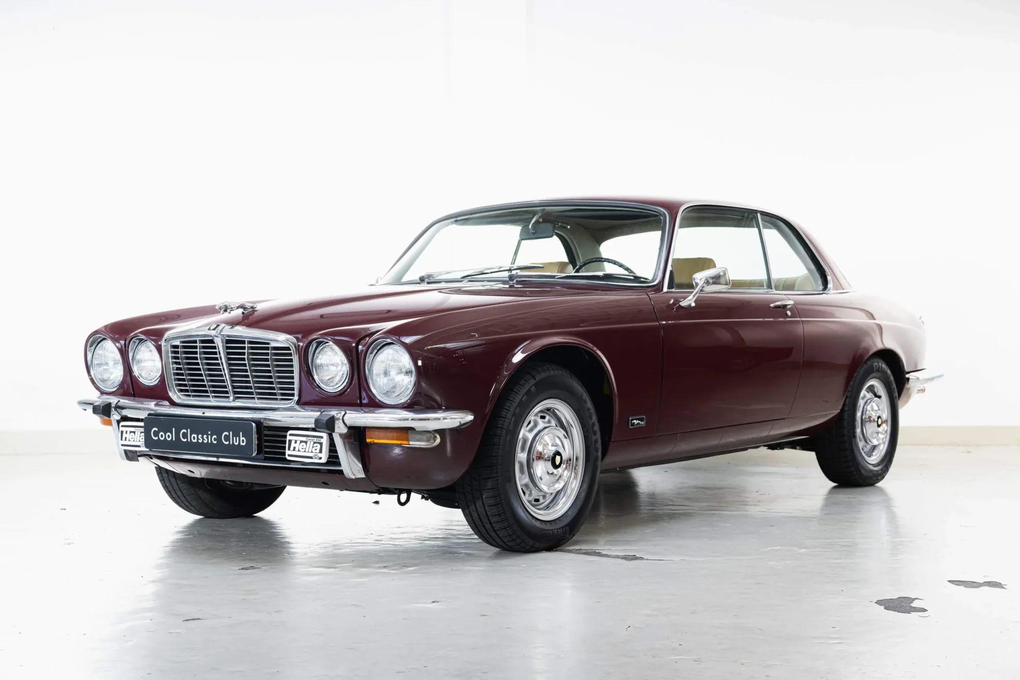 650c5dcd1336fa7bb24b8f4c_Jaguar-XJ-C-1.webp