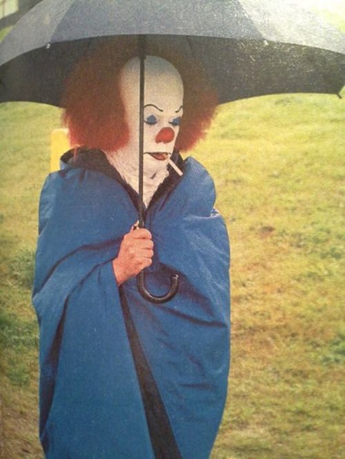 A picture of Tim Curry on the set of It in 1990.jpg