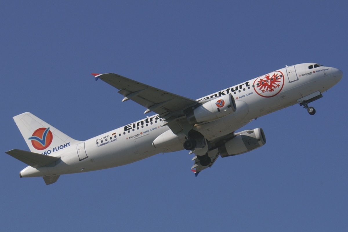 Aero_Flight_A320_D-ARFE_STR.jpg