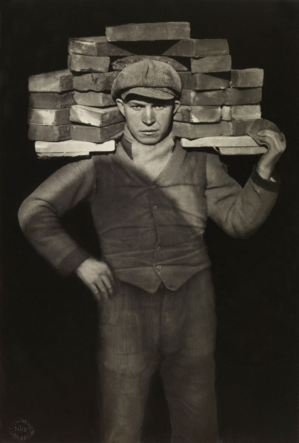 August Sander - The Bricklayer (1929) Gelatin silver print, printed c. 1950.jpg