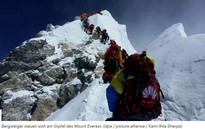Ballermann__Mount_Everest.jpg