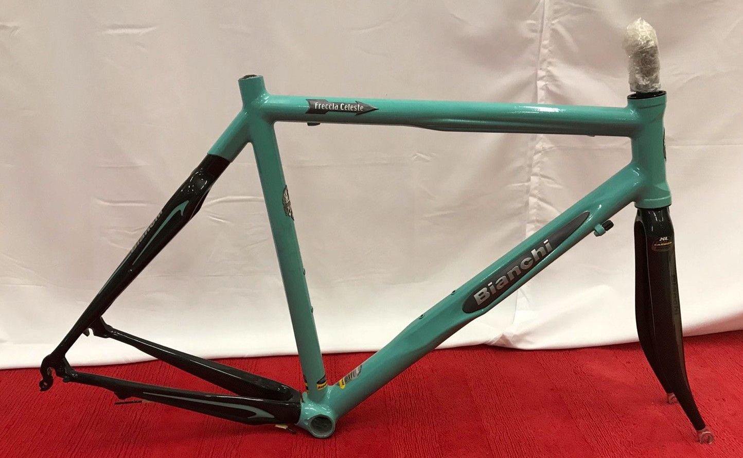 Bianchi Freccia Celeste Alu-Carbon Rahmenhöhe 53CM-01.jpg Bianchi Freccia Celeste Alu-Carbon Rahmenhöhe 53CM-01.jpg