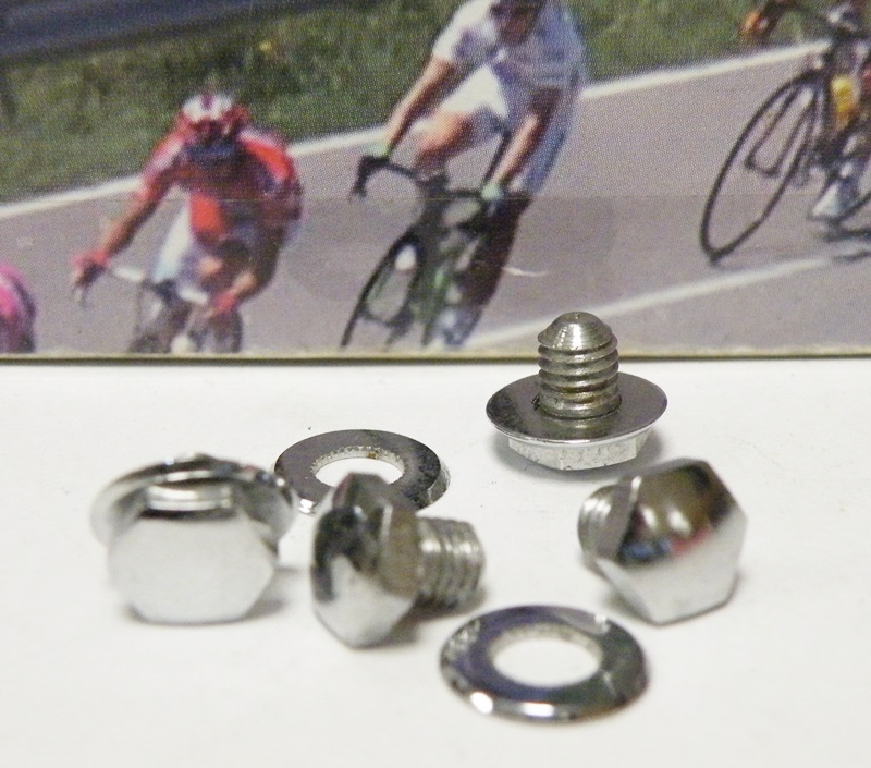 Campagnolo toe clips bolts with washers & Campagnolo part number 676 and 677.jpg