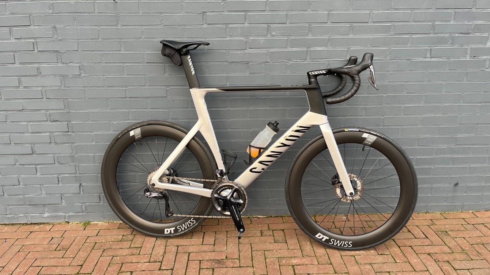 CF-SLX.jpg