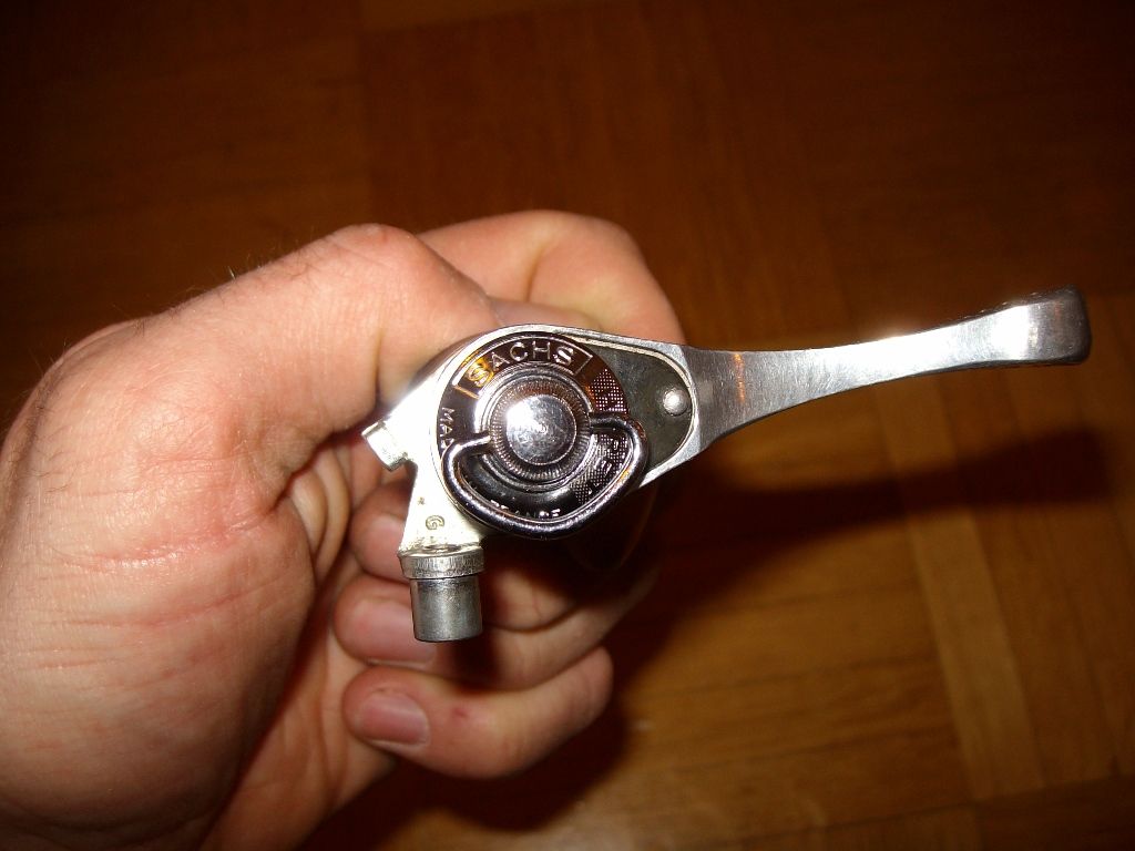 Daumenschalter (2).jpg
