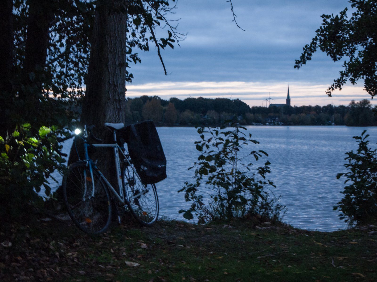 Der Lago im Morgengrau.jpg