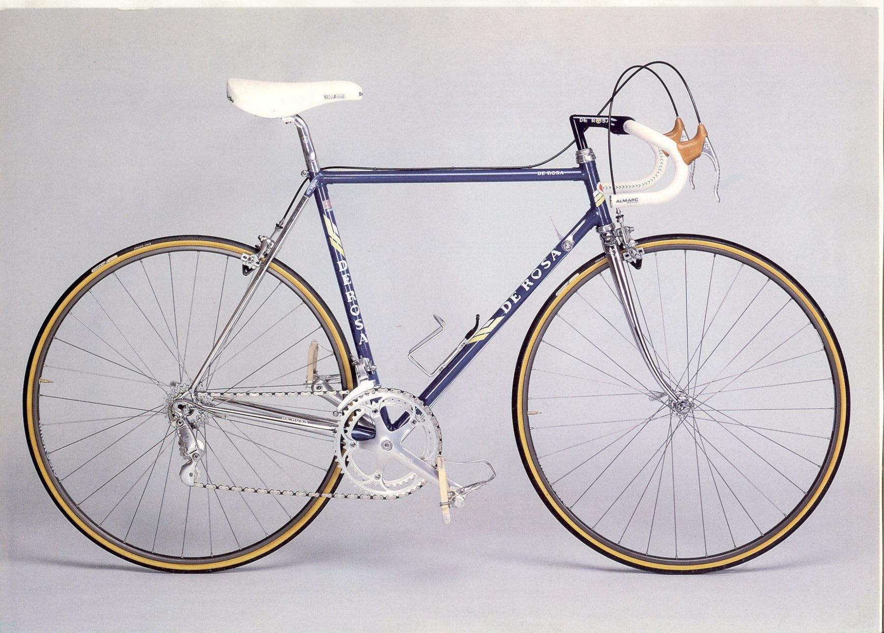 DeRosa strada 1984 allestita Campagnolo C(orsa)-Record.jpg
