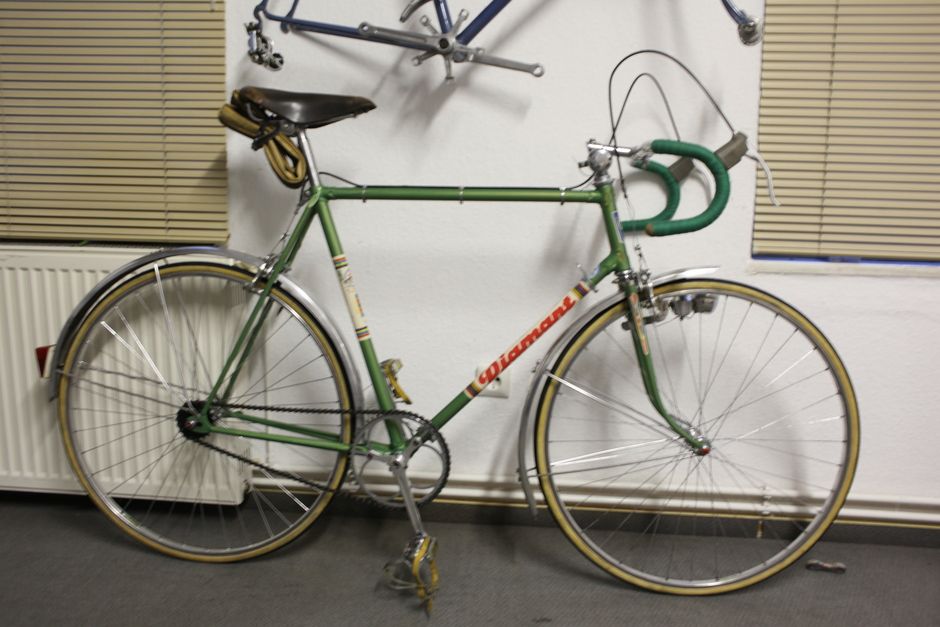 diamant-fake-gdr-training-bike-1970s-34911_2 (1).jpg