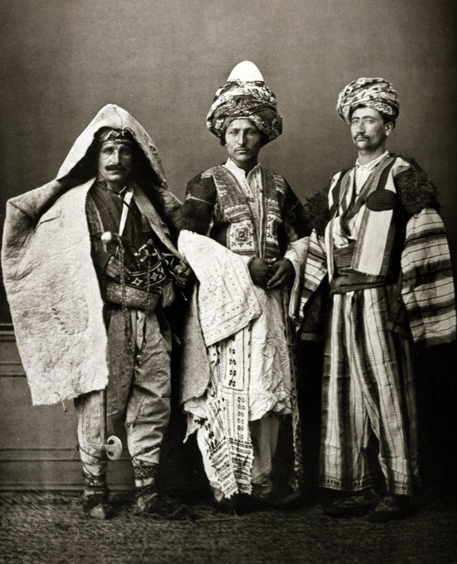 Diyarbekir_shepherd,_Mardin_Kurd,_Aljazeera_Kurd,_1873.jpg