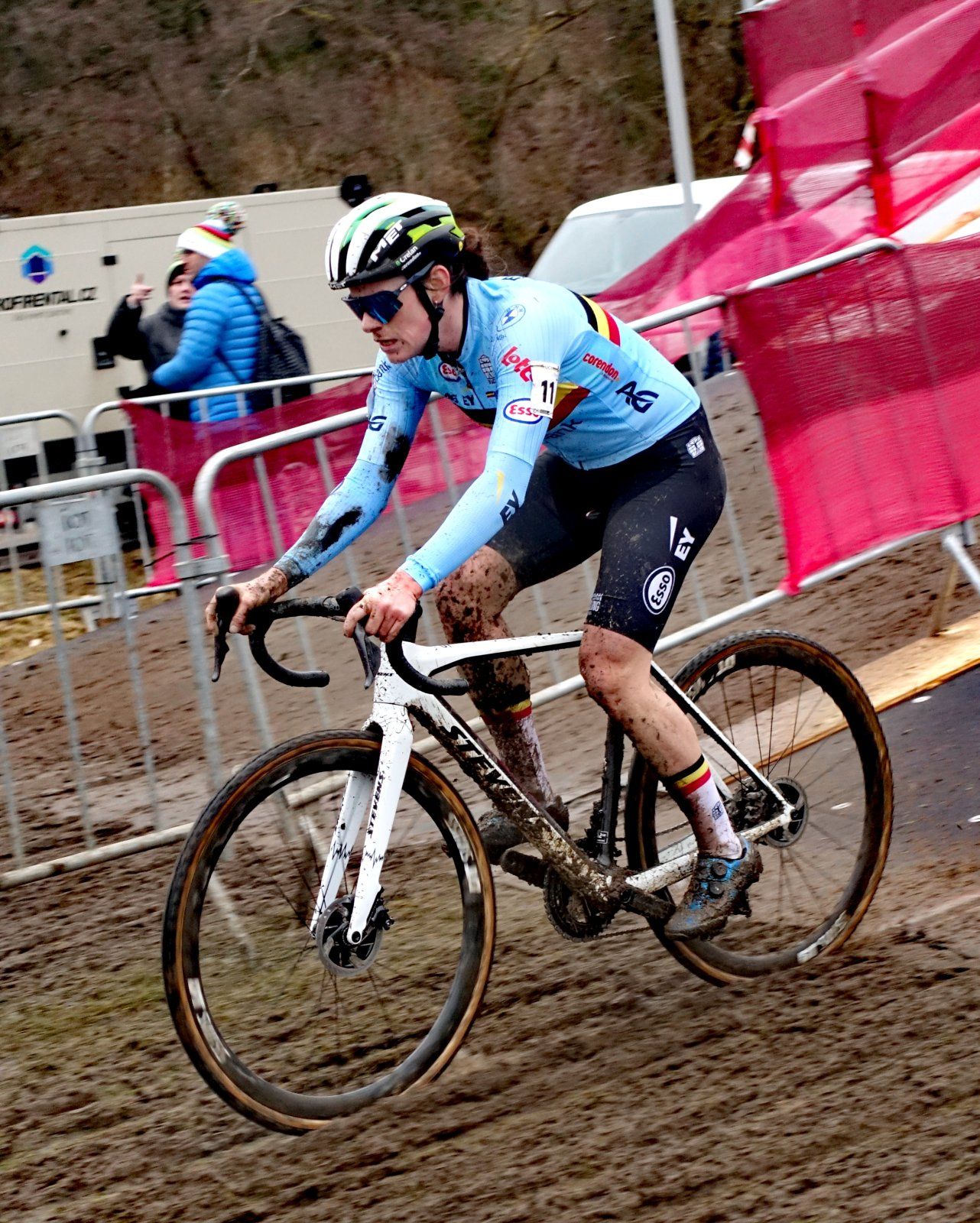 DSC04948_edit_966893875651930.jpg