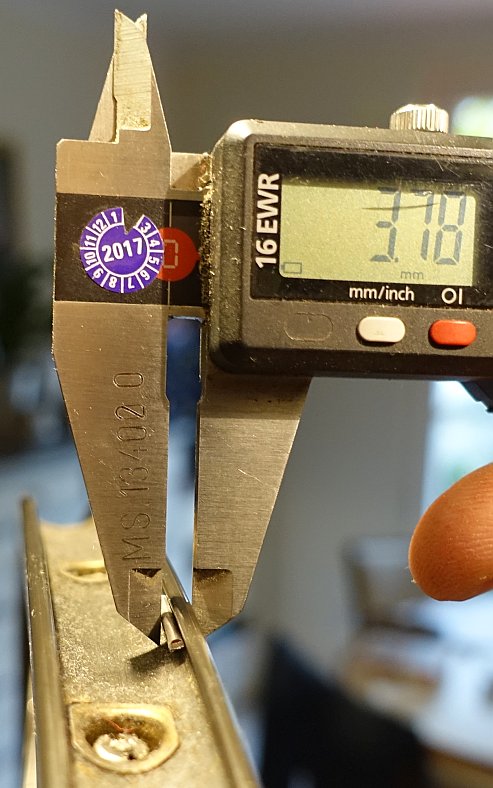 Felgenhorndicke messen mit 2 mm Speiche.jpg