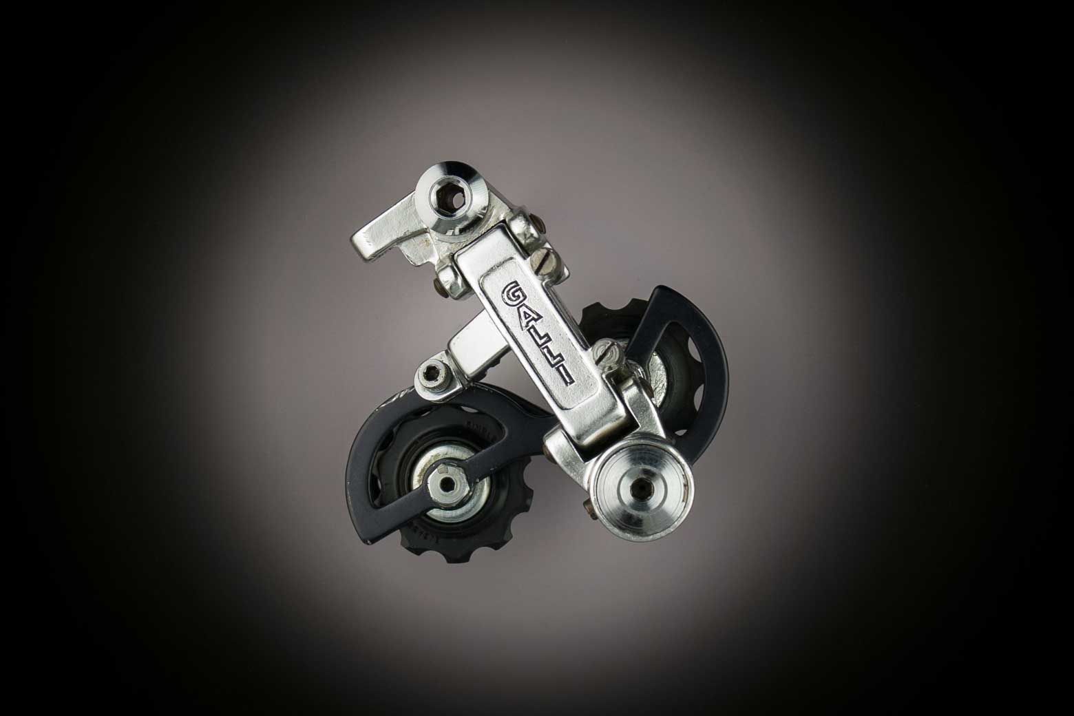 Galli_Criterium_blacksilver_outline_logo_derailleur_main_image.jpg