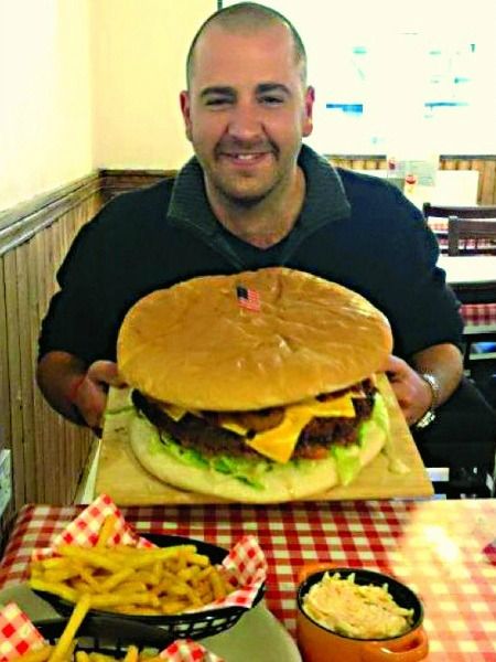 giantburger1.jpg