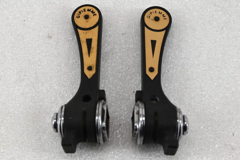 Gipiemme.Simplex.LJ_.4012.Downtube.Shifters5-scaled-800x533.jpg