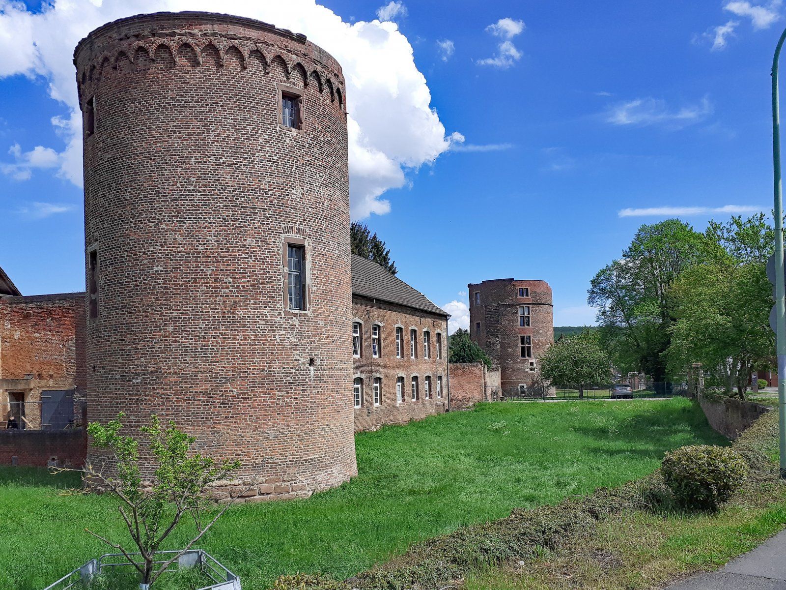 Hambacher Schloss 4.jpg