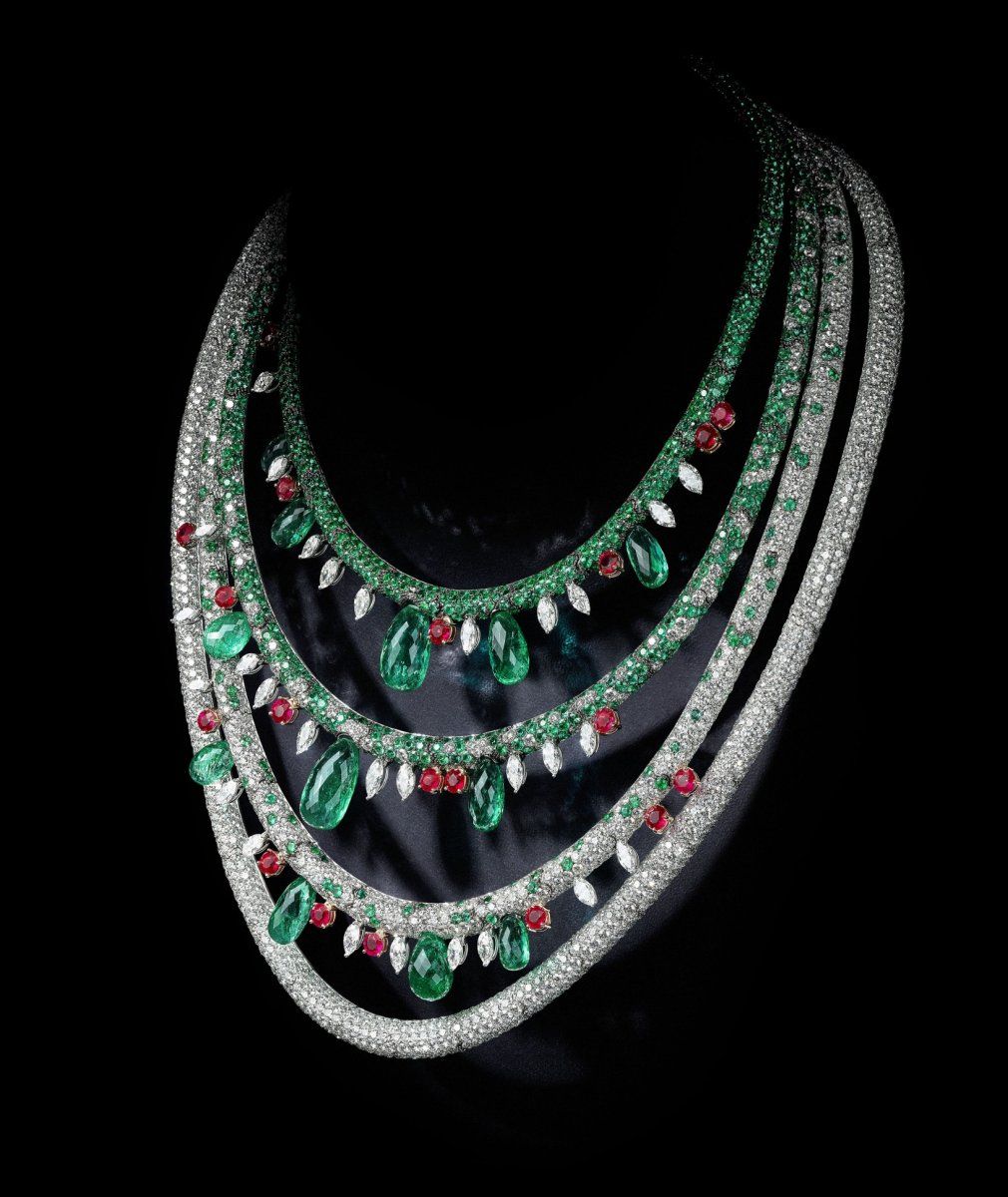 high_jewellery_necklace_20064_01-1633x1940.jpg