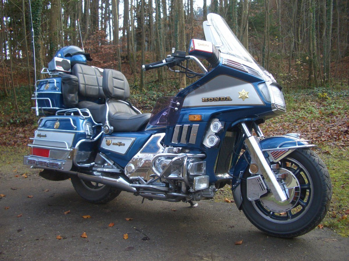 Honda_Goldwing_GL_1200_SC14_hubbaz.jpg