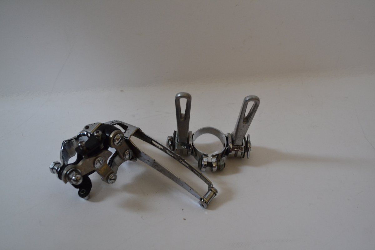 Huret_Titanium_Umwerfer_Hebel_Schelle_1.jpg