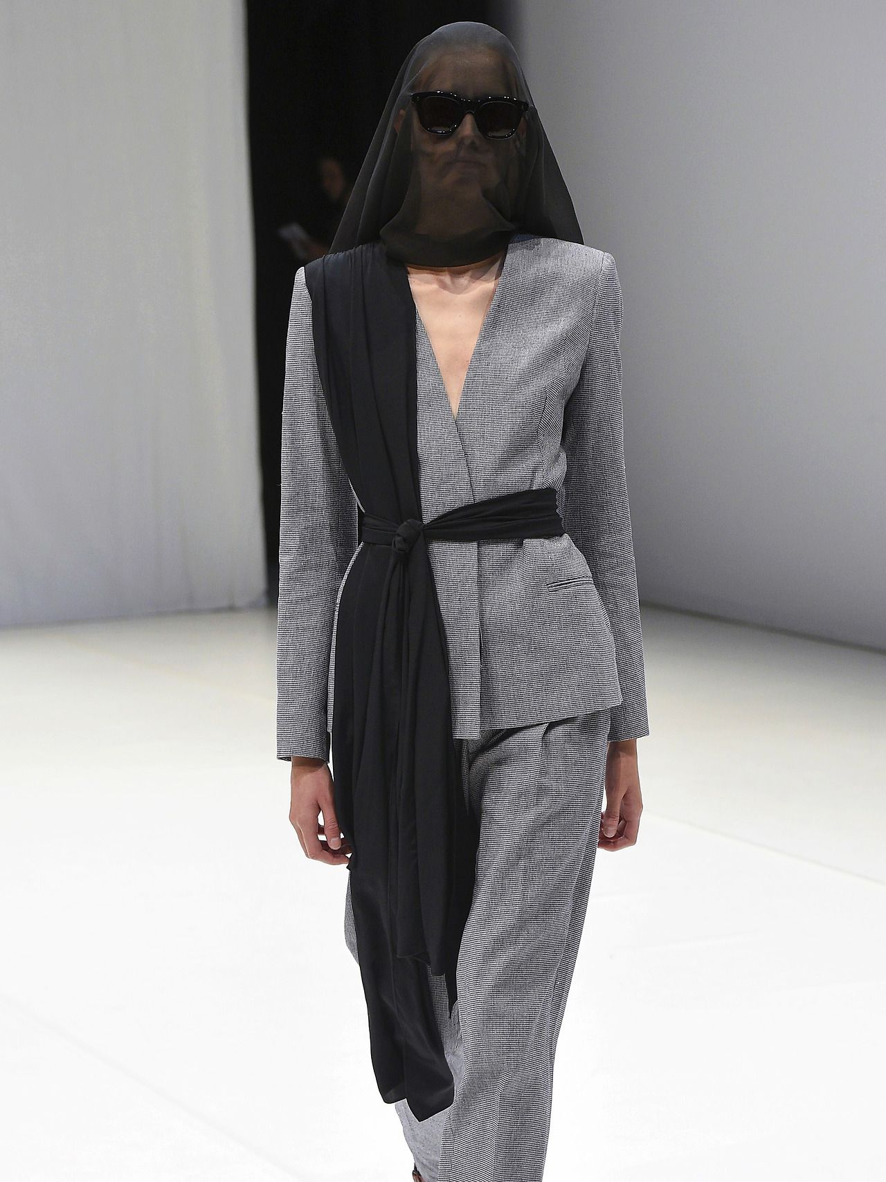 Hussein Chalayan, SpringSummer 2018.jpg