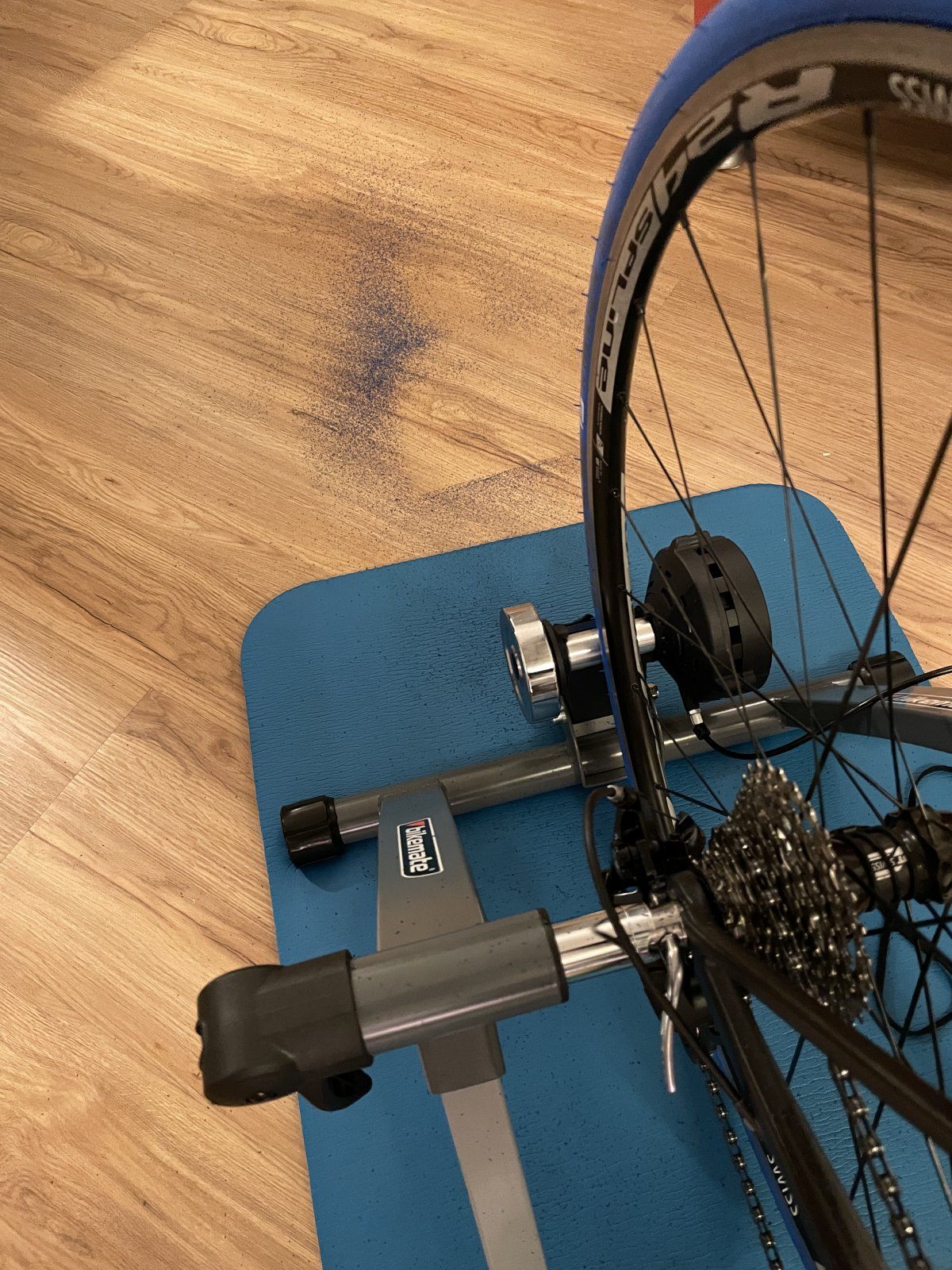 BIKEMATE® Rollentrainer