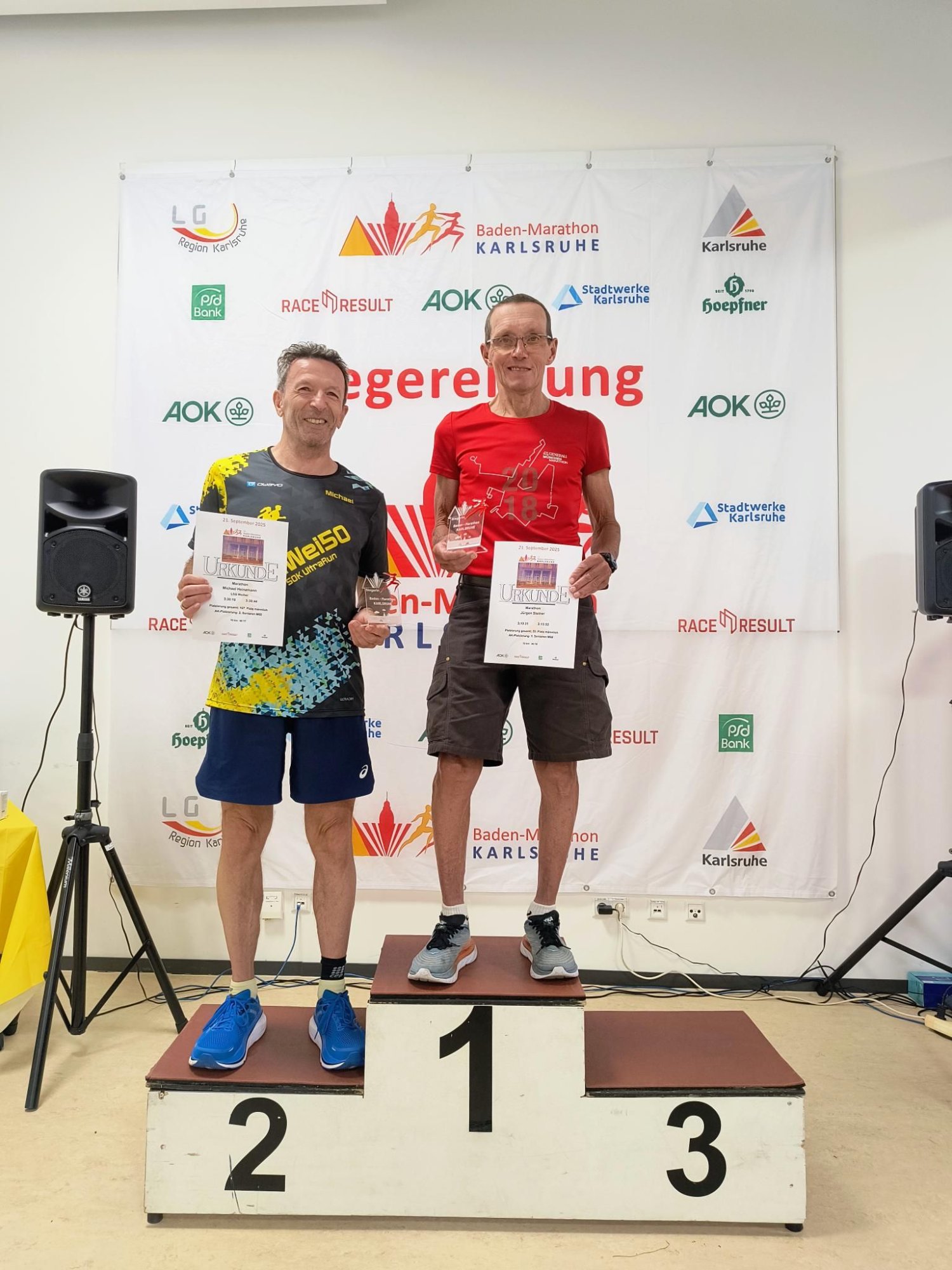 Karlsruhe Marathon Siegerehrung.jpg