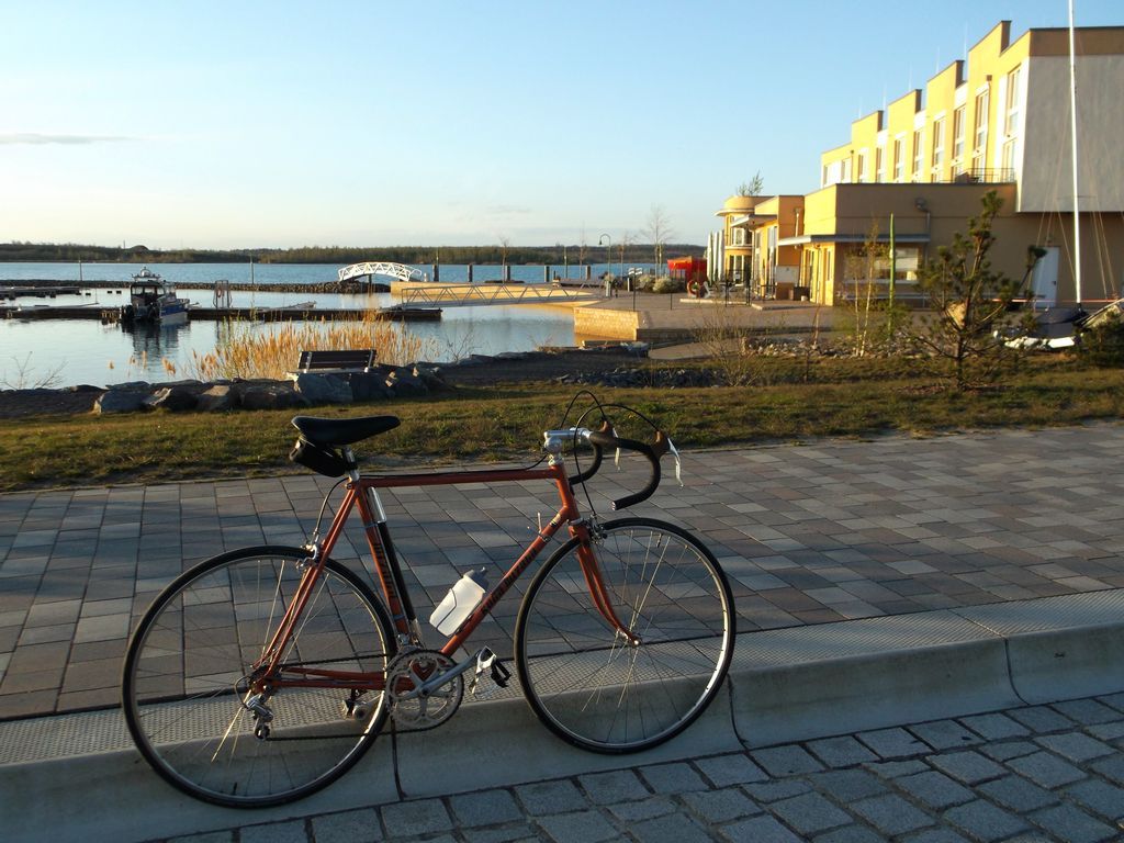 KM200409-0905.jpg