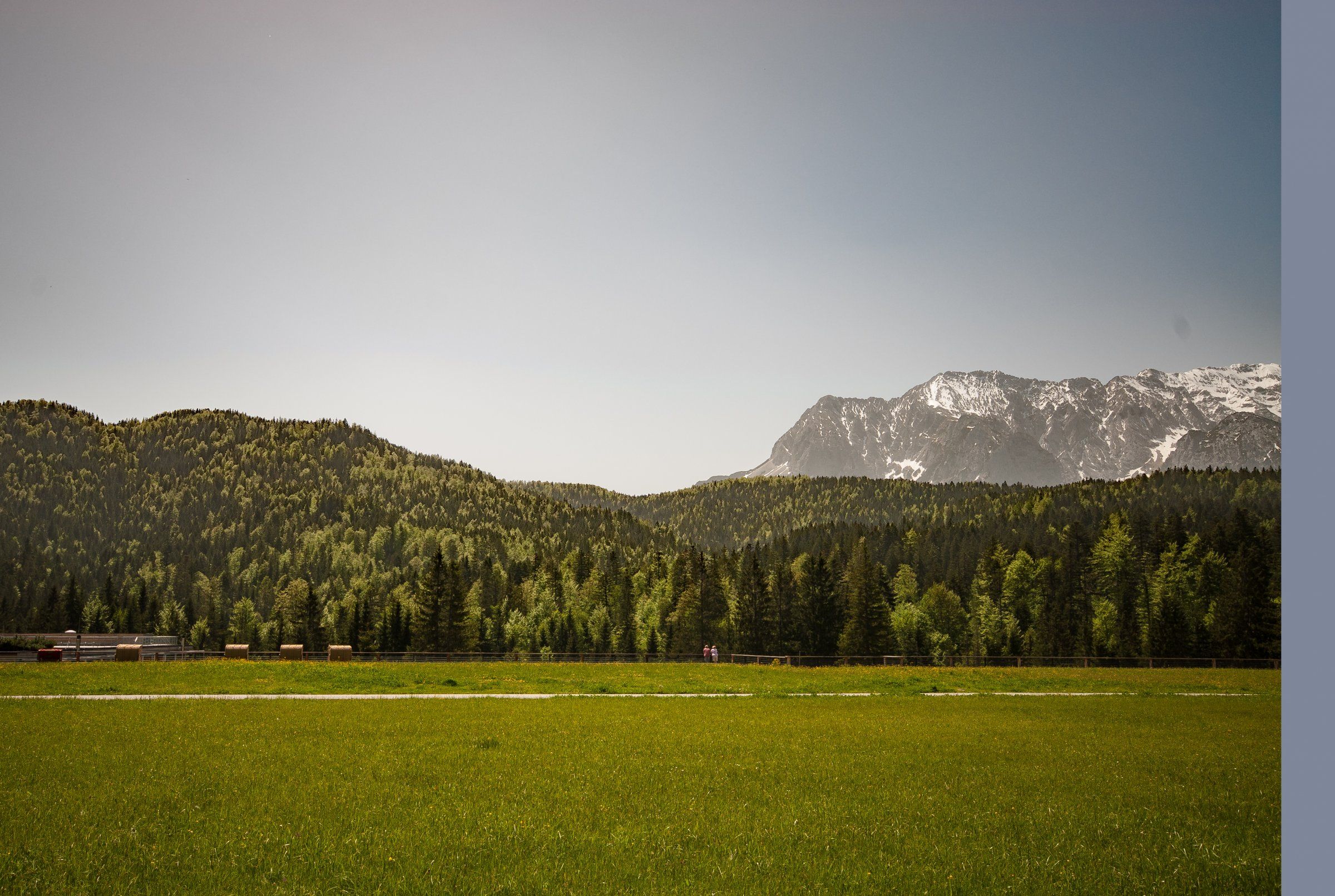 Kranzbach, Blick zur Wettersteinwand - Kopie.jpg