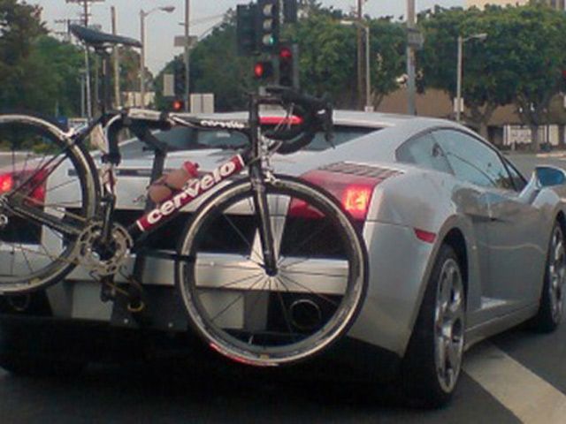 Lamborghini_Fahrradtraeger_1.jpg