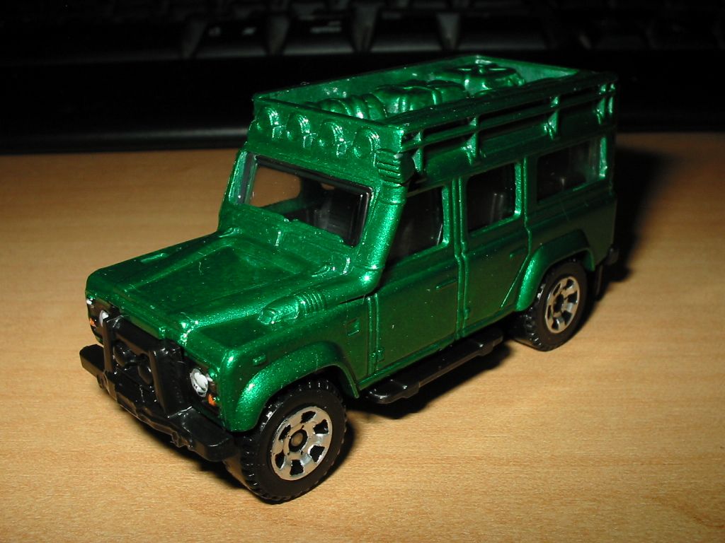 Land Rover Defender 110 - 97´ - Matchbox.JPG