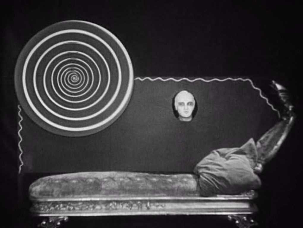 Le sang d’un poète (The Blood of a Poet) - Jean Cocteau - 1932 (2).jpg