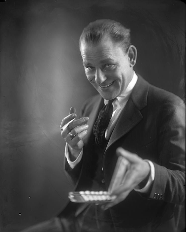 Lon Chaney.jpg