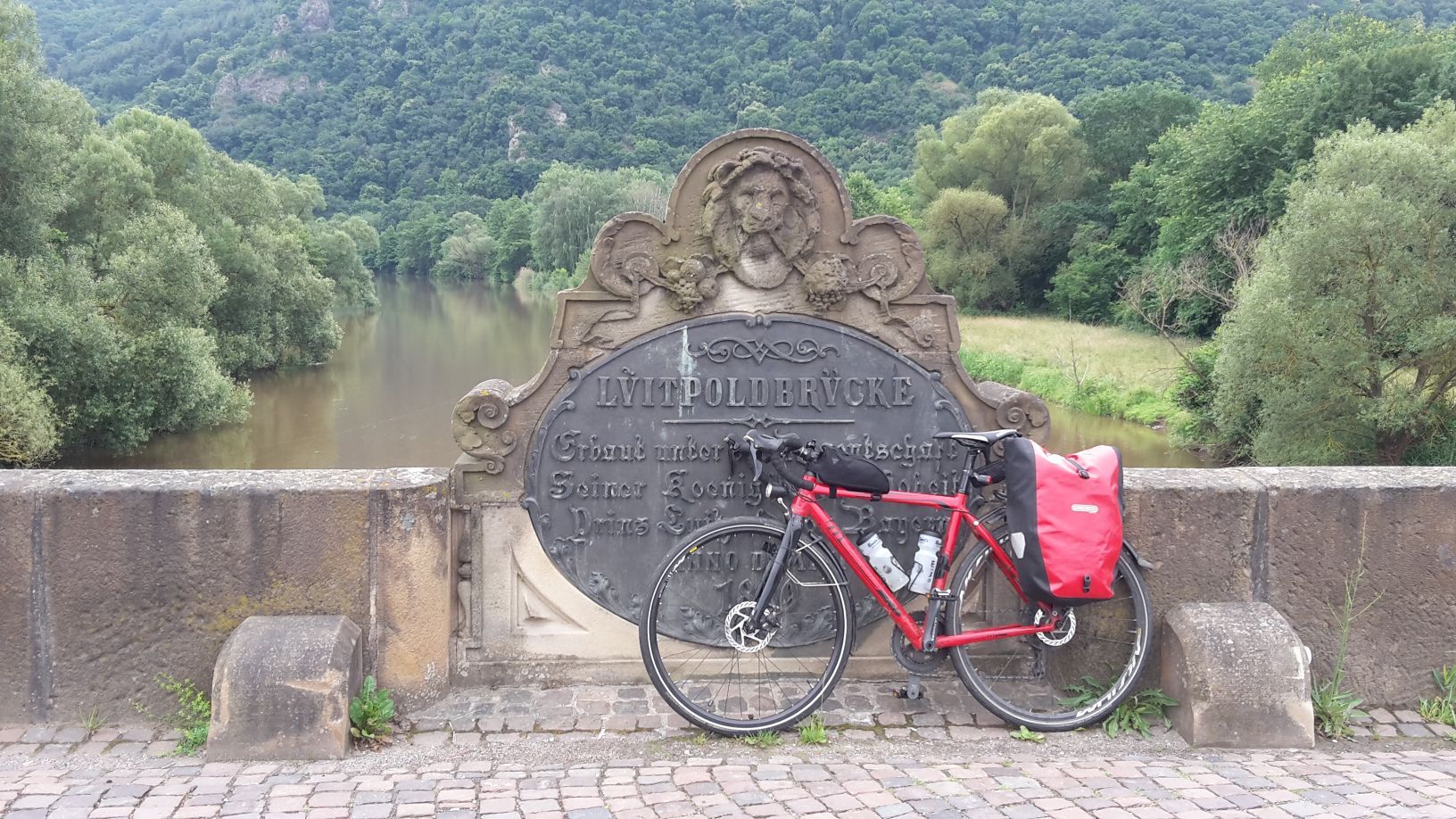 luitpoldbrücke_nahe.jpg