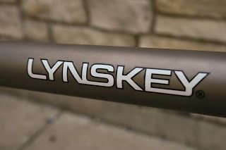 Lynskey_R210_Matte_Satin_Top_Tube_Logo.jpg