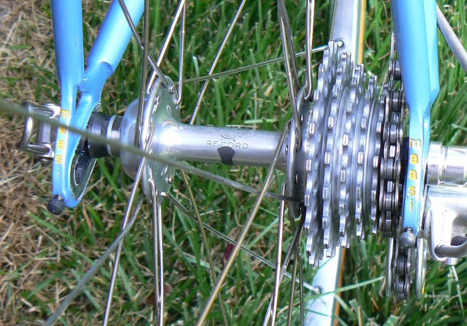 Maasi Prestige rear drop-out engraving.jpg