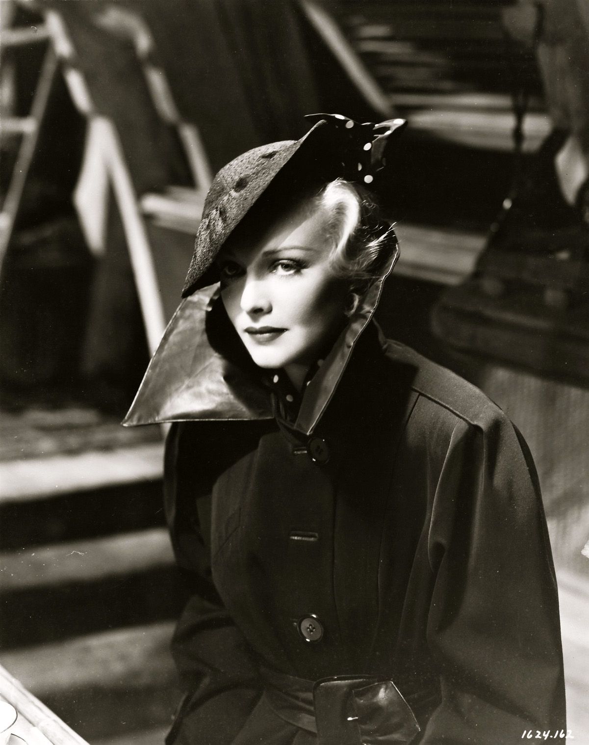 Madeleine Carroll - The General Died at Dawn (1936).jpg
