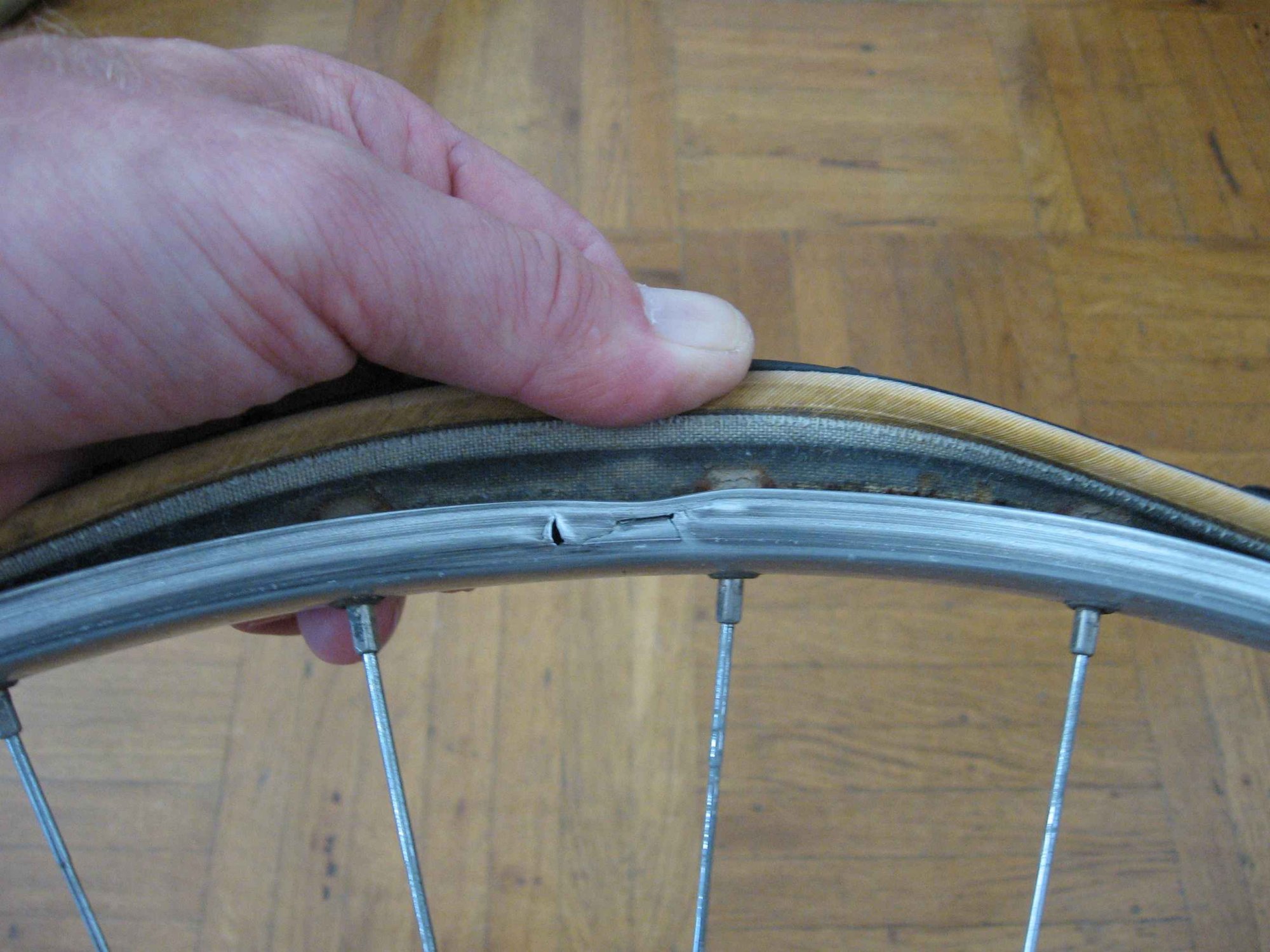 Mavic-Felge Schlauchreifen2.jpg