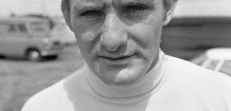 Mike_Hailwood_TT_Assen_1967_CC-BY-SA-3.0-NL-740x357.jpg