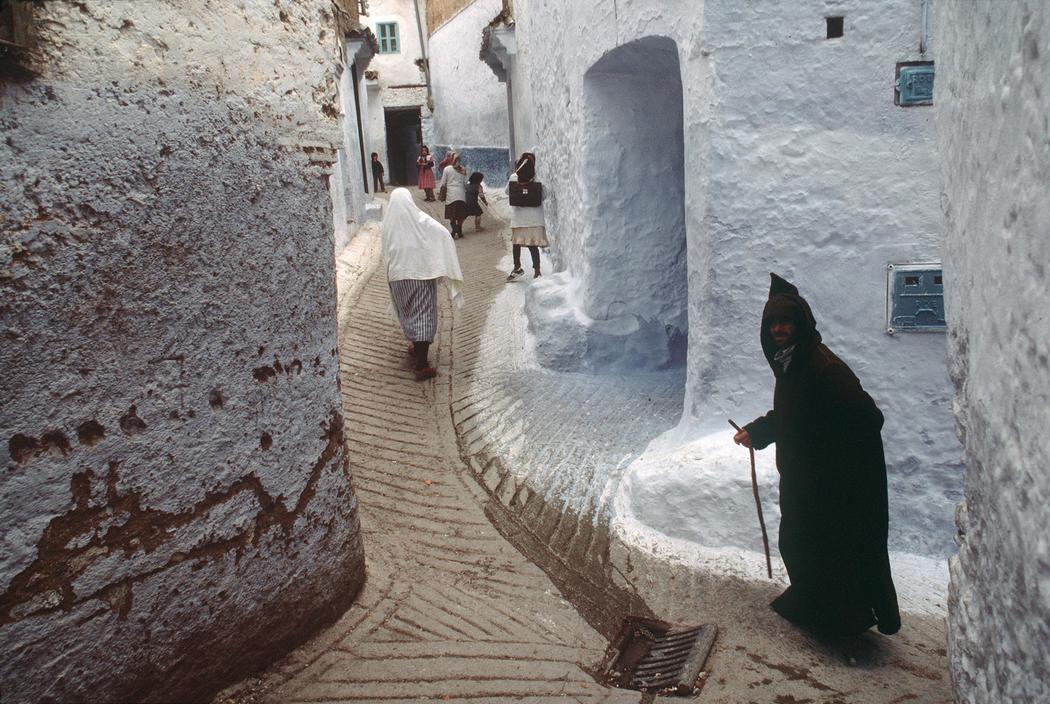 Morocco, Chef Chaouen, near Tetouan on the mountain chaine of Rif 1986. Bruno Barbey.jpg