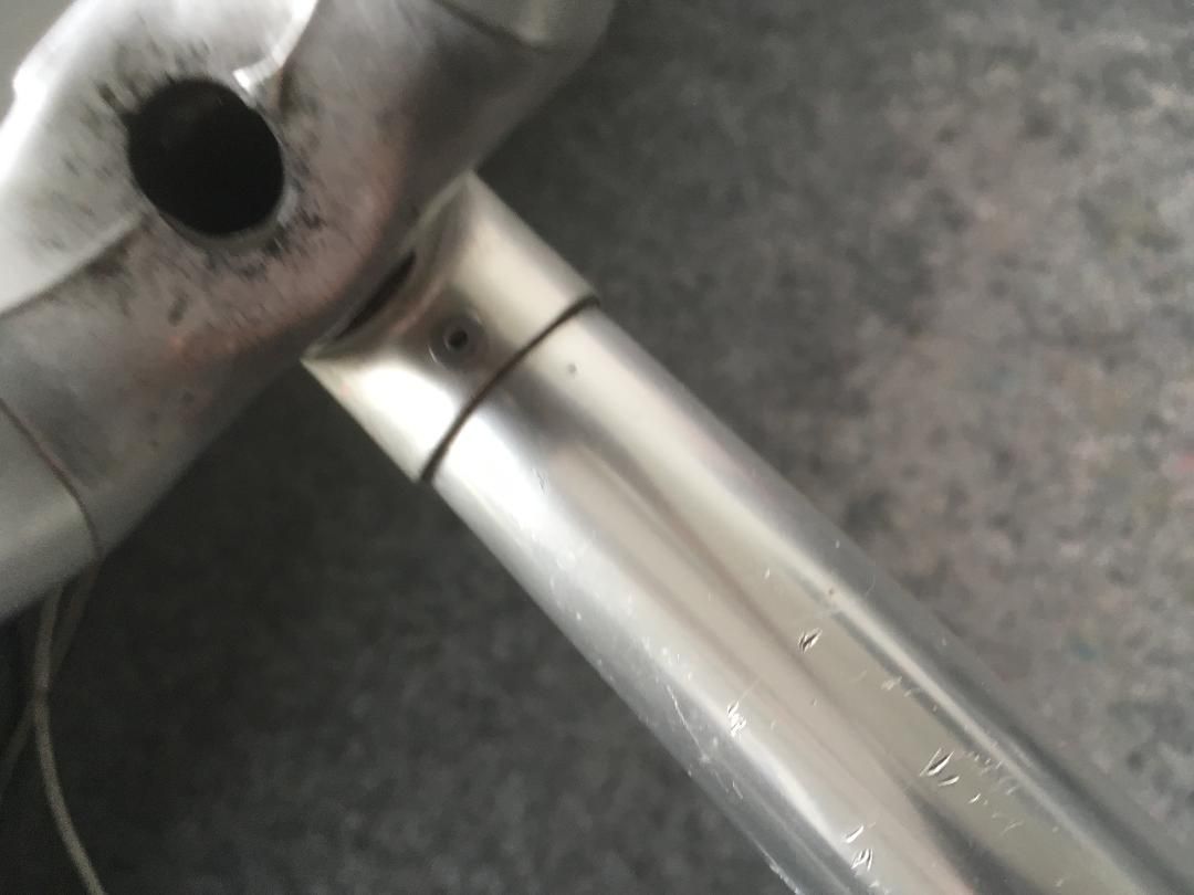 Nakagawa_down tube_head tube.jpg